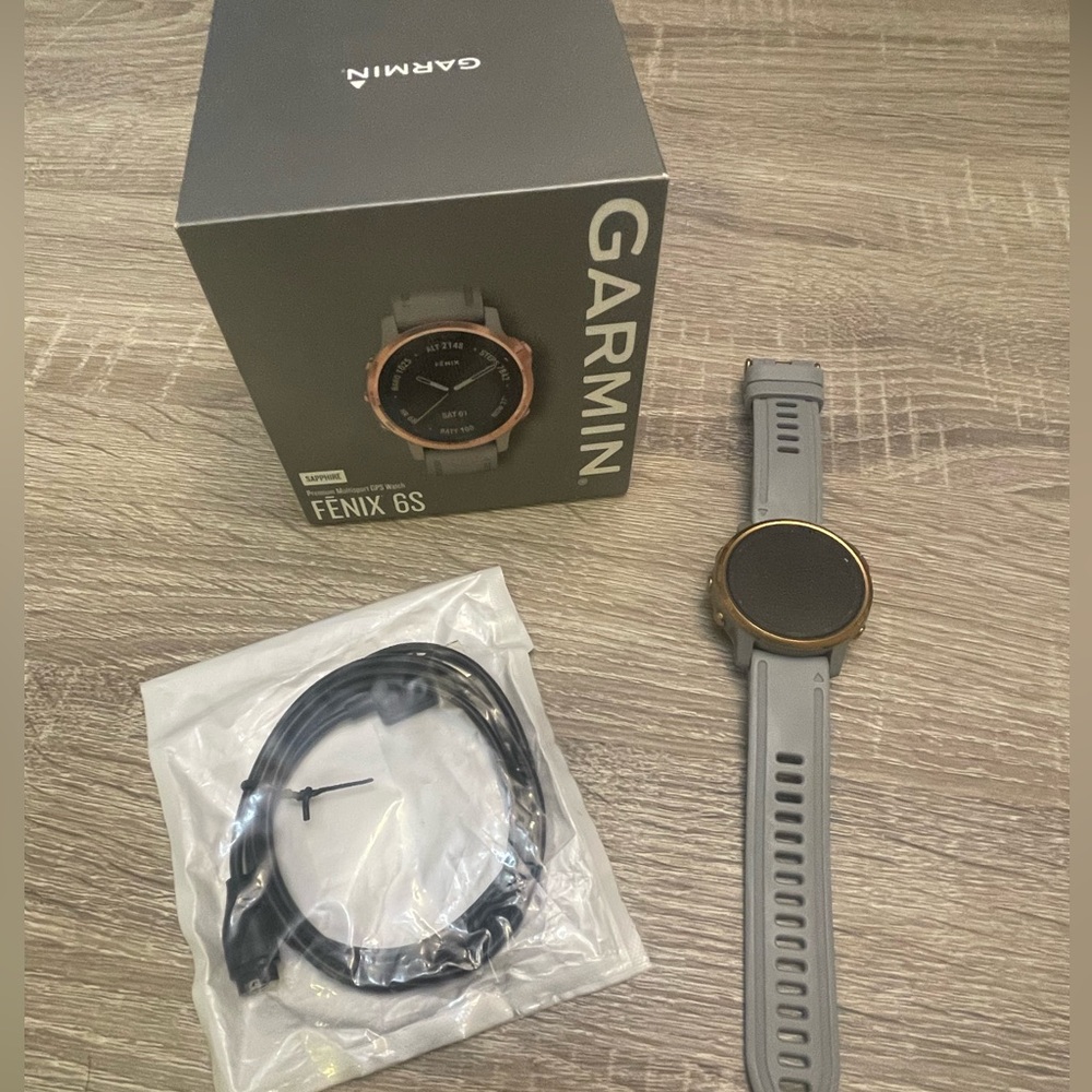 Garmin Fenix 6s in Rose Gold